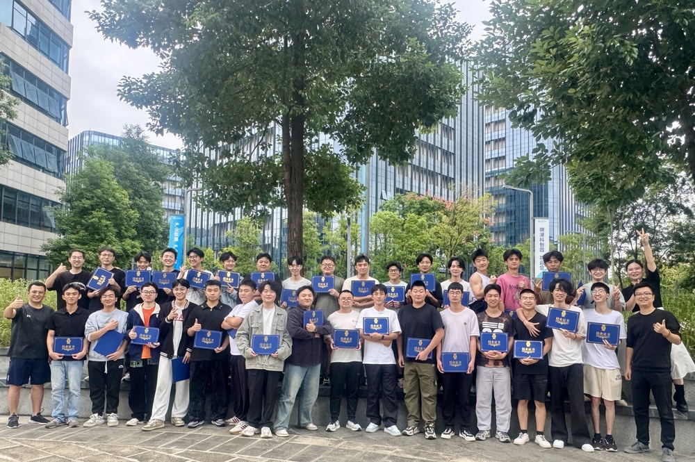 成都PLC培训_叩丁狼_校园活动