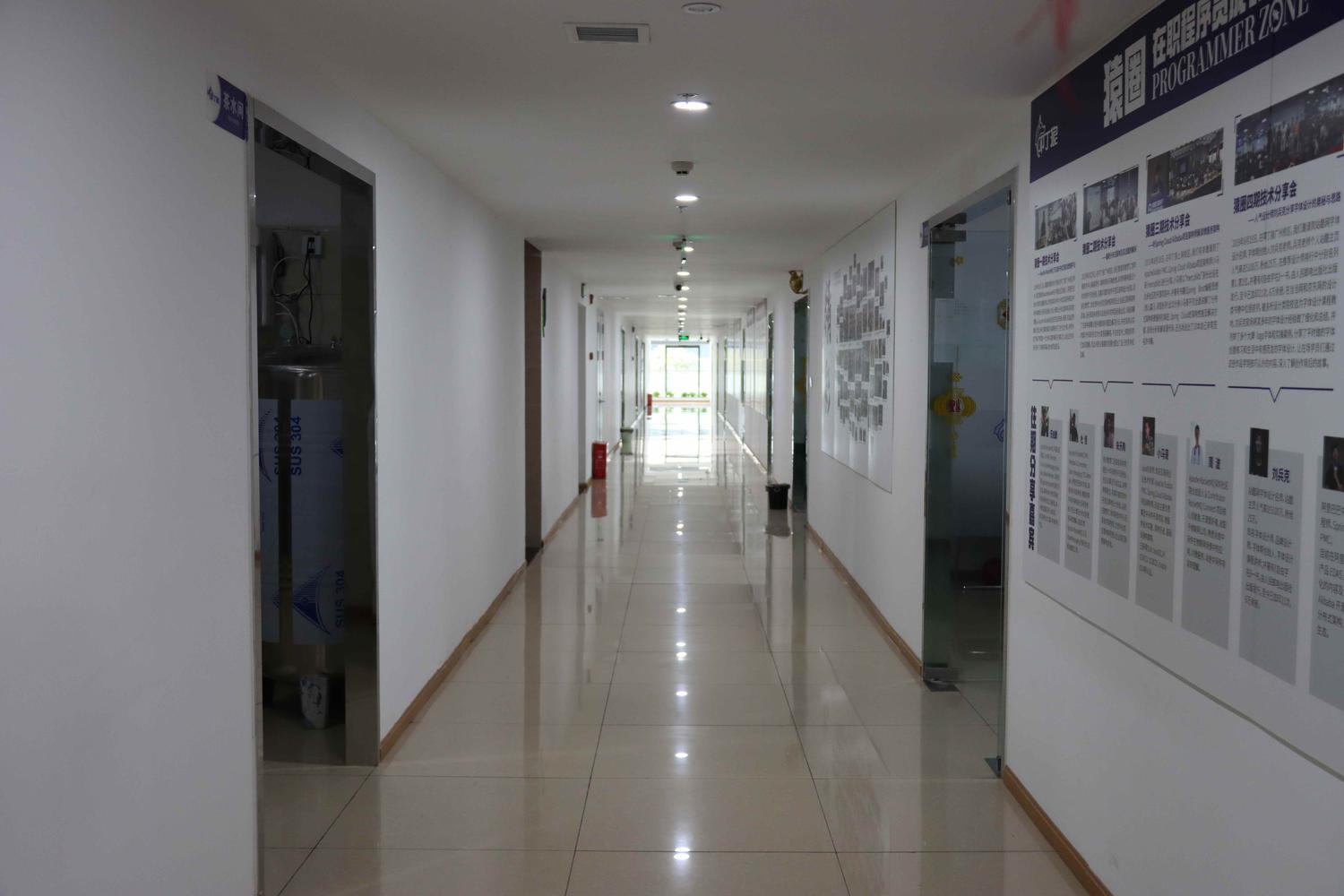 教学走廊.jpg
